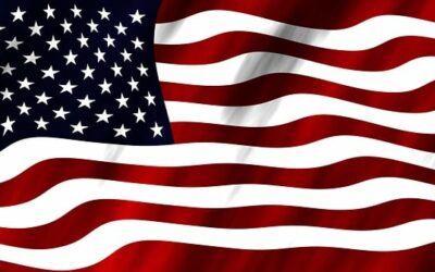 Wahlkampf in den USA: JD Vance unterbricht Rede wegen medizinischen Notfalls – und eilt selbst zu einer Zuschauerin