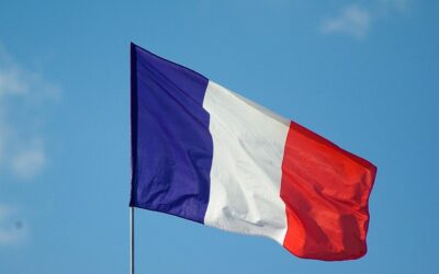 Frankreich verhängt Ausgangssperren nach schweren Ausschreitungen